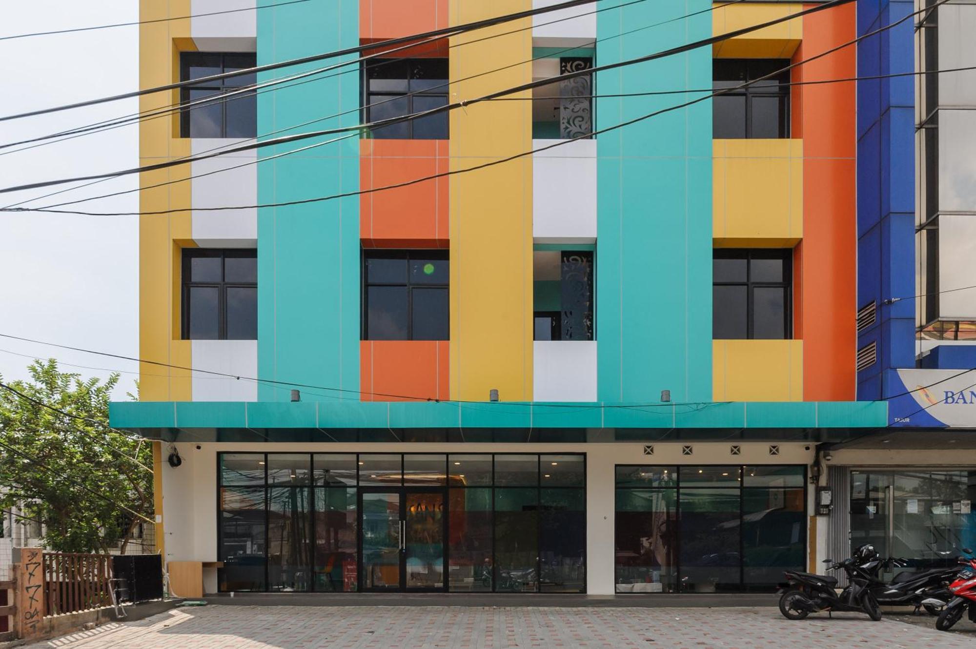 Sans Hotel Tajur Bogor Bantarkamang المظهر الخارجي الصورة